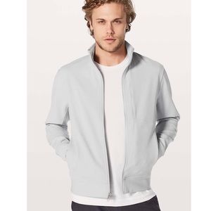 Lululemon Mens Sojourn Jacket Sea Salt Gray Full Zip Up L
